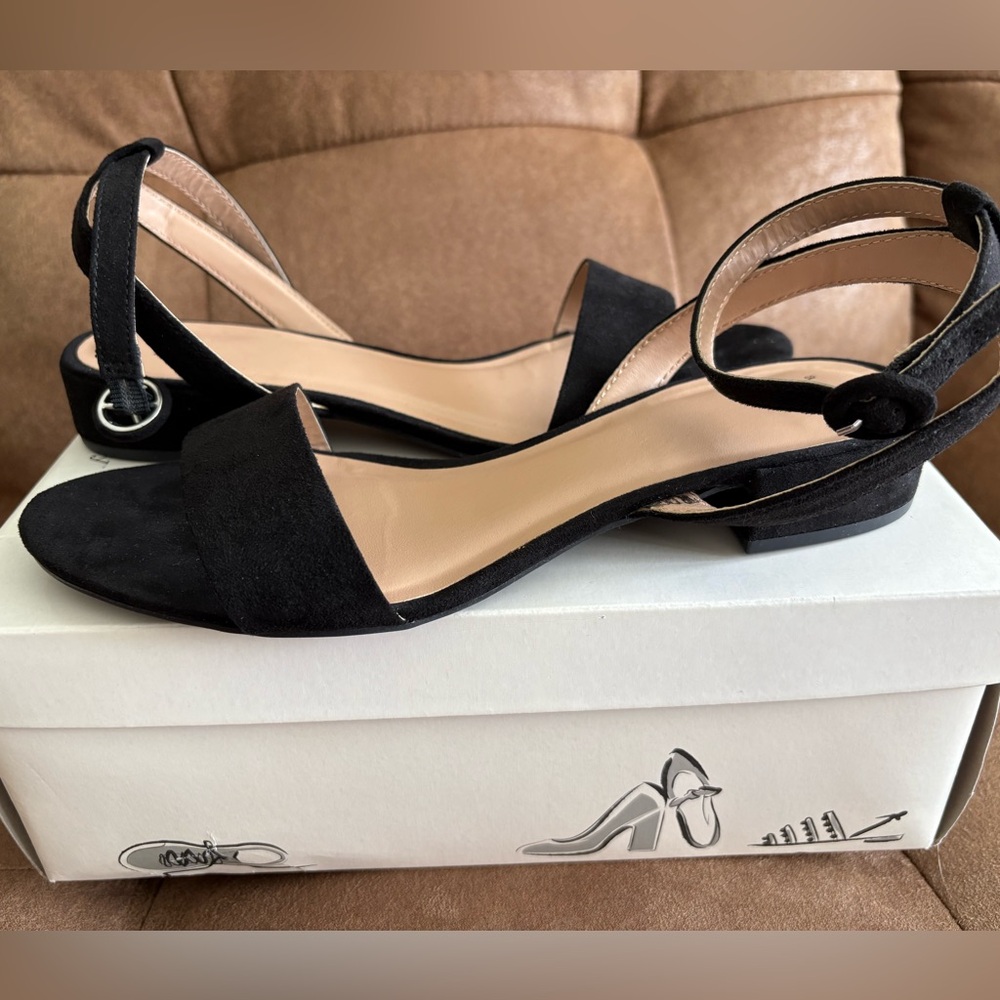 A New Day / Black Heel Sandals 1” - sz 7.5